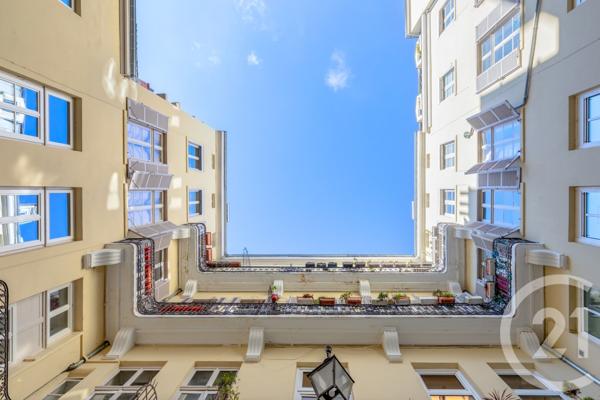 Appartement F4 à vendre  4 pièces - 72,21 m2 LYON - 69002