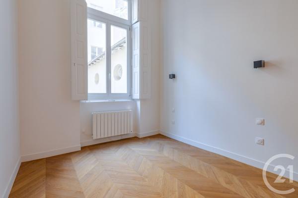 Appartement F4 à vendre  4 pièces - 72,21 m2 LYON - 69002