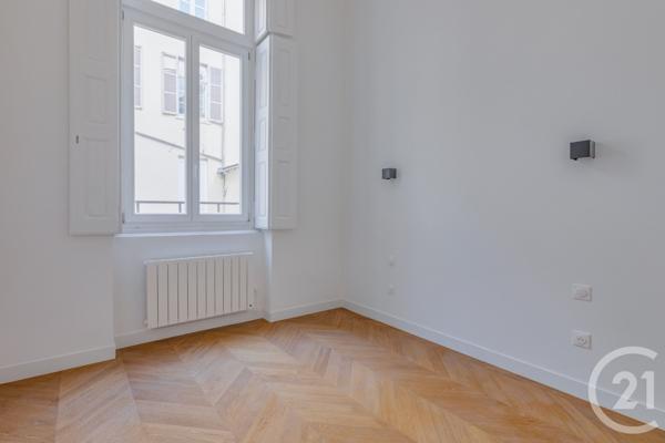 Appartement F4 à vendre  4 pièces - 72,21 m2 LYON - 69002