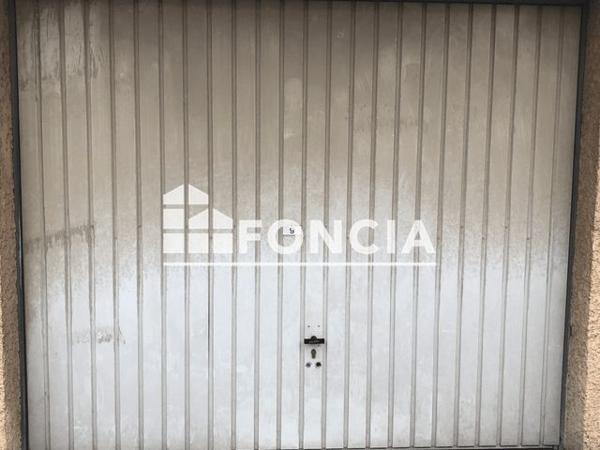 Location Parking 10 m² - 2 RUE DU CENTRE Le Peage De Roussillon 38550