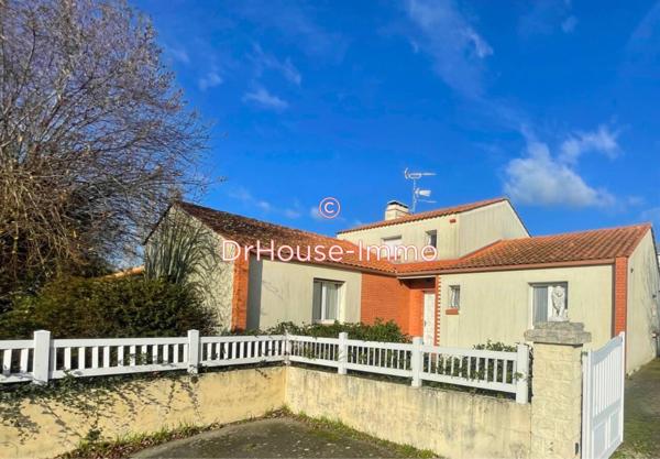 Maison à vendre 6 pièces de 203 m²