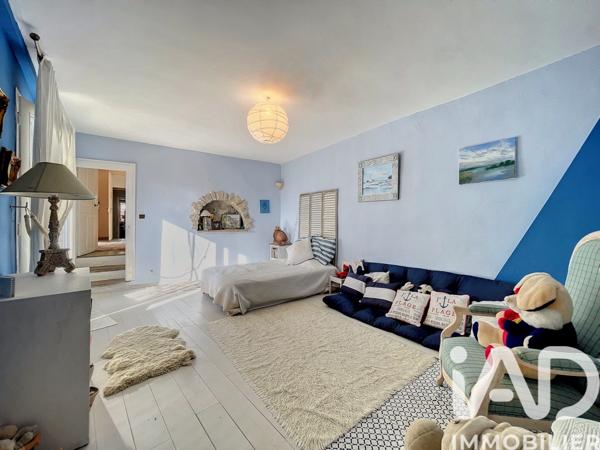 Maison à vendre 10 pièces 230 m² Corconne