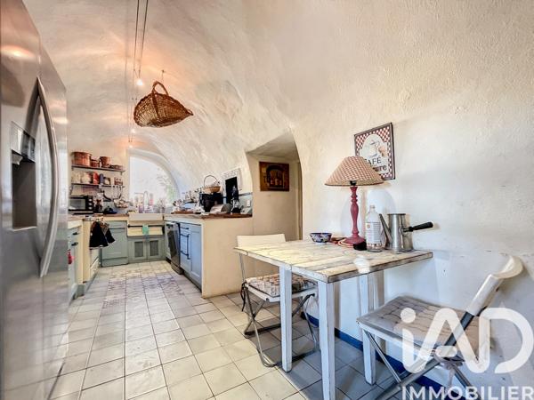 Maison à vendre 10 pièces 230 m² Corconne