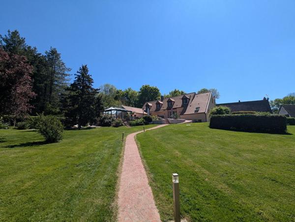 Propriété 8 pièces avec piscine couverte