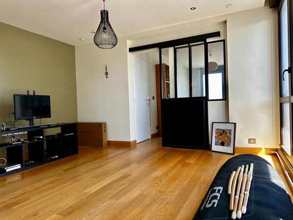 NANCY CENTRE - APPARTEMENT - PARKING - ASCENCEUR - CAVE -