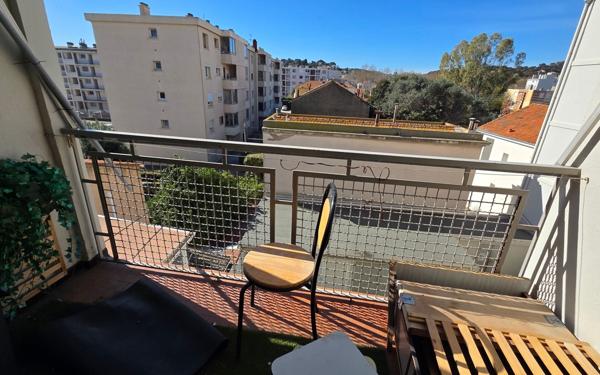 Appartement à vendre    3 pièces • 55 m2 La Seyne-sur-Mer