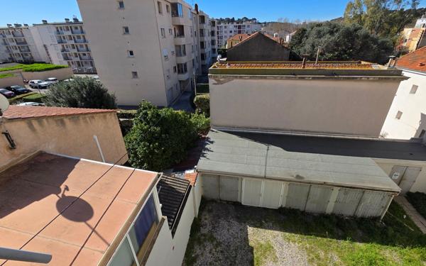 Appartement à vendre    3 pièces • 55 m2 La Seyne-sur-Mer