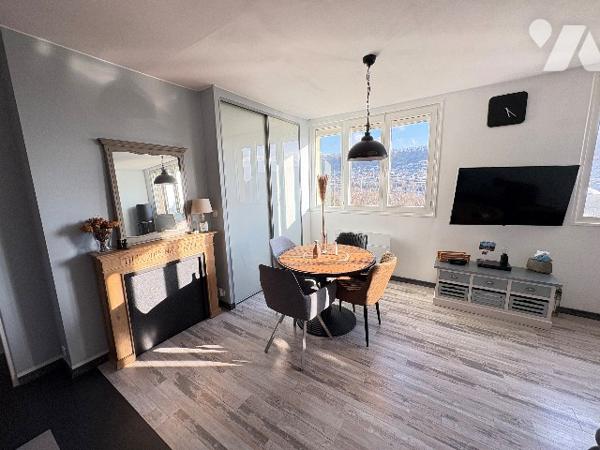 ROUEN, appartement de 50.92 m², 1 chambre, garage, place de parking dans copropriété.