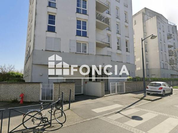 Location Parking - 5 RUE JEANNE MALIVEL Rennes 35000