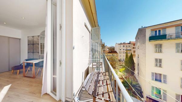 NICE - CENTRE-VILLE / GIOFFREDO : CHARMANT STUDIO AVEC BALCON AU SUD