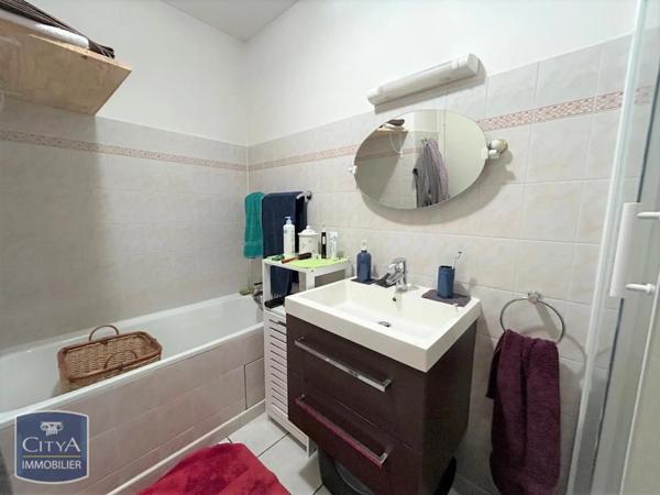 Appartement à louer 3 pièces 79.63m²