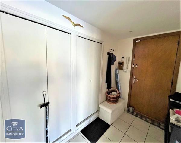 Appartement à louer 3 pièces 79.63m²