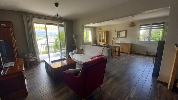 Maison à vendre à Vic-sur-Cère dans le Cantal (15800), ref : MG/2373