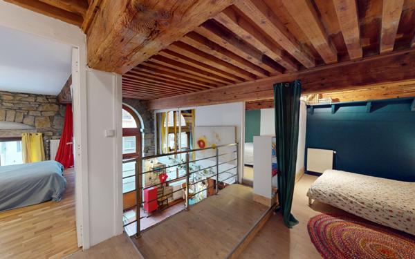 Appartement à vendre    4 pièces • 93 m2 Lyon 4