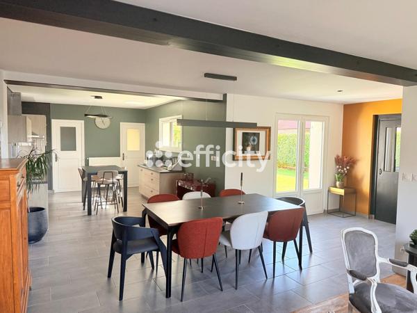 Maison
         7 pièces
        - 144 m² 430 000 € *