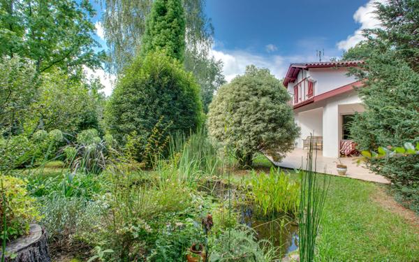 Maison à louer    5 pièces • 130 m2 Ustaritz