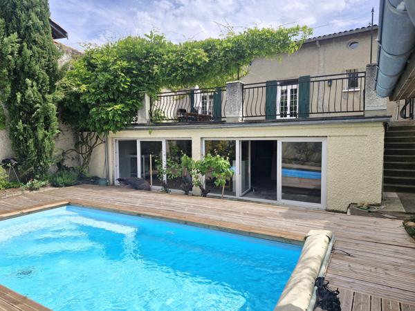 Maison 9 pièces - 374 m² Bien prestige