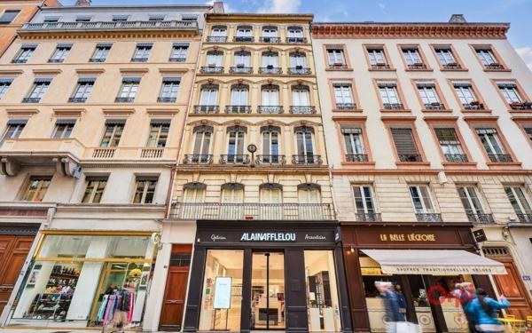 Appartement à vendre    3 pièces • 70 m2 Lyon 2