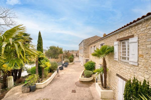 Beau Moulin exploité en hotel restaurant de charme