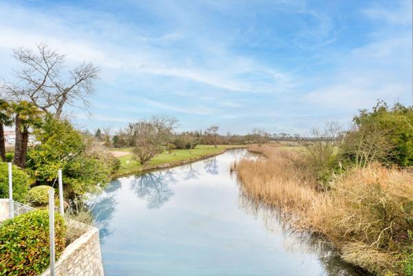 Beau Moulin exploité en hotel restaurant de charme