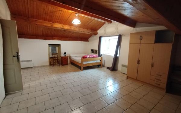 Maison à louer    4 pièces • 106 m2 Saint-André-Lachamp