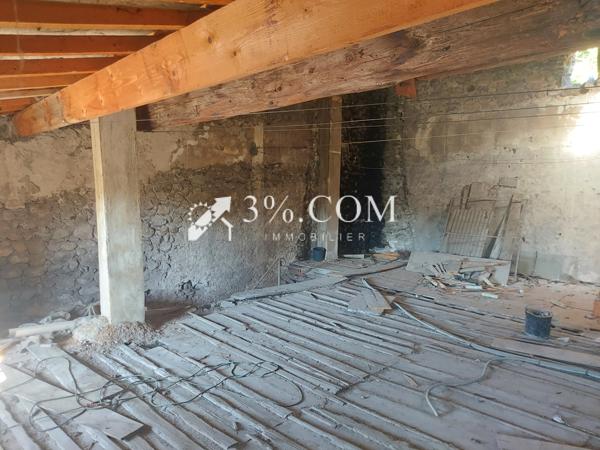 Maison 6 pièce(s) 2 chambre(s) 300 m²