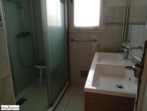 Maison à BRUGHEAS, 03700 - 7 pièces 160m²