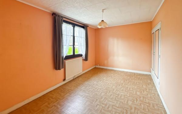 Maison à vendre    3 pièces • 150 m2 Saint-Arnoult