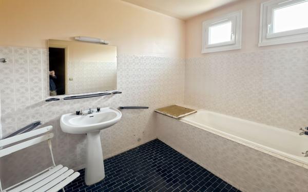 Maison à vendre    3 pièces • 150 m2 Saint-Arnoult