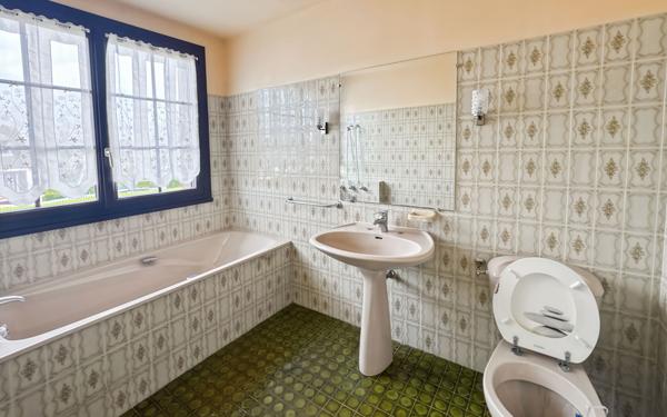 Maison à vendre    3 pièces • 150 m2 Saint-Arnoult