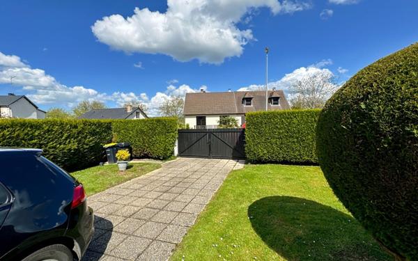 Maison à vendre    3 pièces • 150 m2 Saint-Arnoult