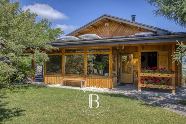 La Roche-sur-Foron, Chalet 4 Chambres -  185 m² à vendre