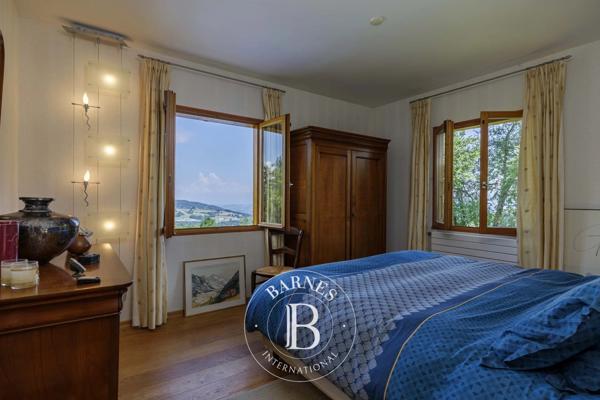 La Roche-sur-Foron, Chalet 4 Chambres -  185 m² à vendre