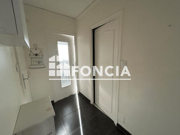 Location Appartement meublé 2 pièces 43.5 m² - RUE EDGAR QUINET Dijon 21000