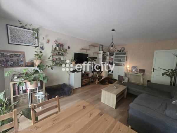 Appartement
         2 pièces
        - 47 m² Exclusivité 145 000 € *