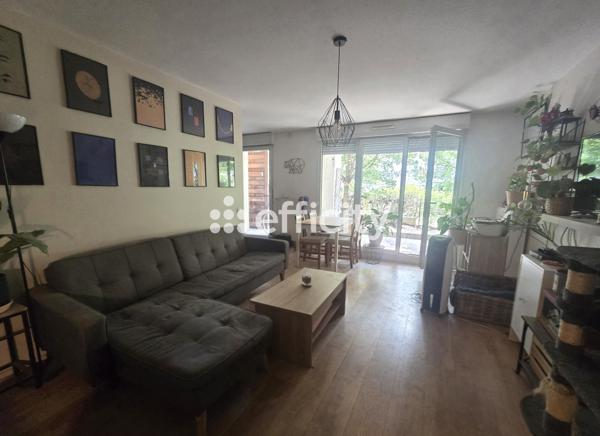Appartement
         2 pièces
        - 47 m² Exclusivité 145 000 € *