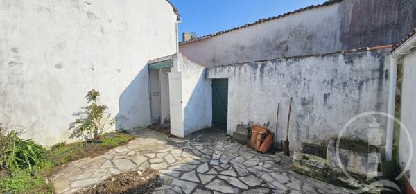 Maison de Charme à Rénover avec Potentiel Exceptionnel à Ars-en-Ré