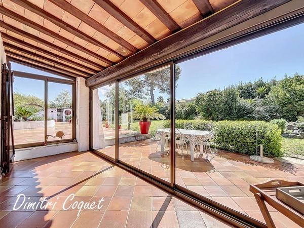 Villa andalouse spacieuse avec potentiel de construction