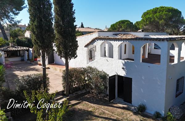 Villa andalouse spacieuse avec potentiel de construction