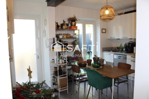 13260 - CASSIS - Port Miou - Maison de 135 m2 avec 2 appartements et garage