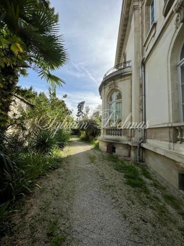 Propriete à vendre 25 pièces proche de POITIERS (86)