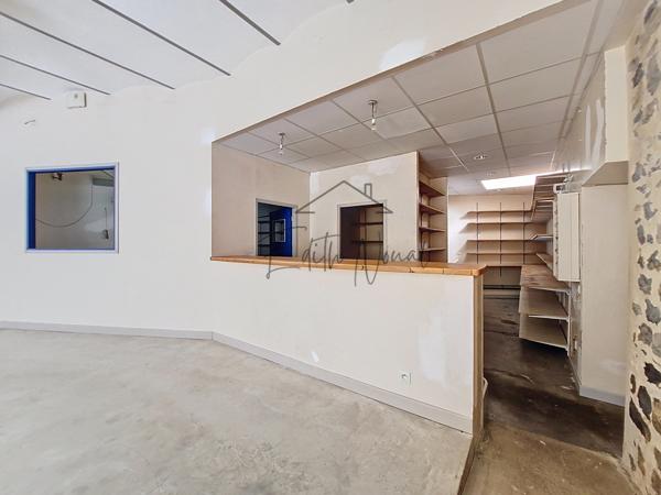 Millau (12100) Local professionnel de 466 m² – Emplacement premium avec parkings privatifs