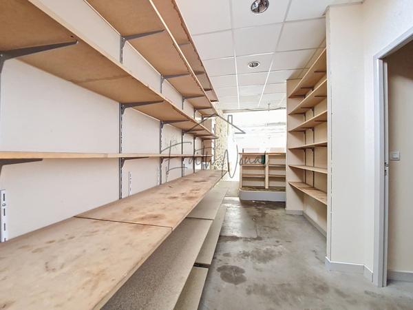 Millau (12100) Local professionnel de 466 m² – Emplacement premium avec parkings privatifs