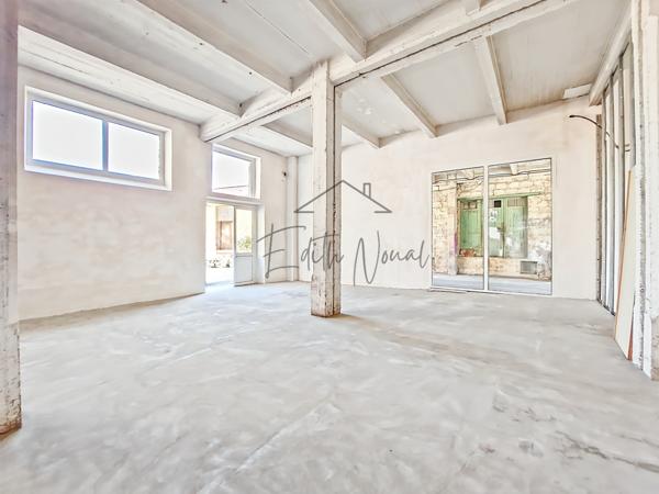 Millau (12100) Local professionnel de 466 m² – Emplacement premium avec parkings privatifs