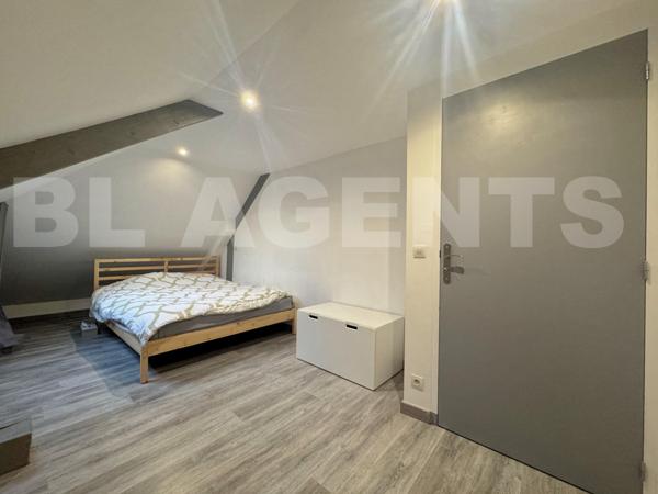 Maison de 147 m² (207 m² sol) + sous-sol, sur un terrain de 2 700 m² 