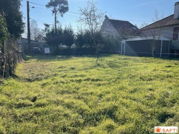 Beau terrain 307 m2 en lot arrière avec accès direct par la route - secteur calme