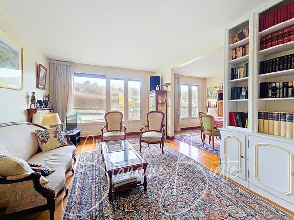 Appartement familial avec piscine et tennis