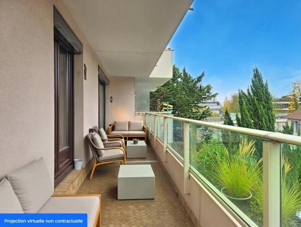 Appartement familial avec piscine et tennis