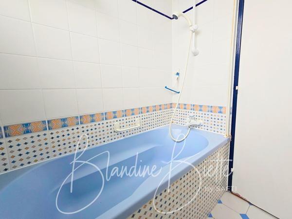 Appartement familial avec piscine et tennis