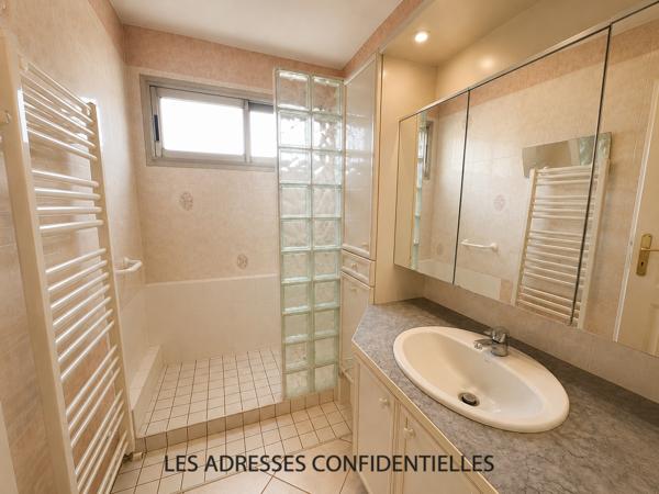 TASSIN LA DEMI LUNE - Proche Parc de la raude - Appartement 92 m² balcon et garage